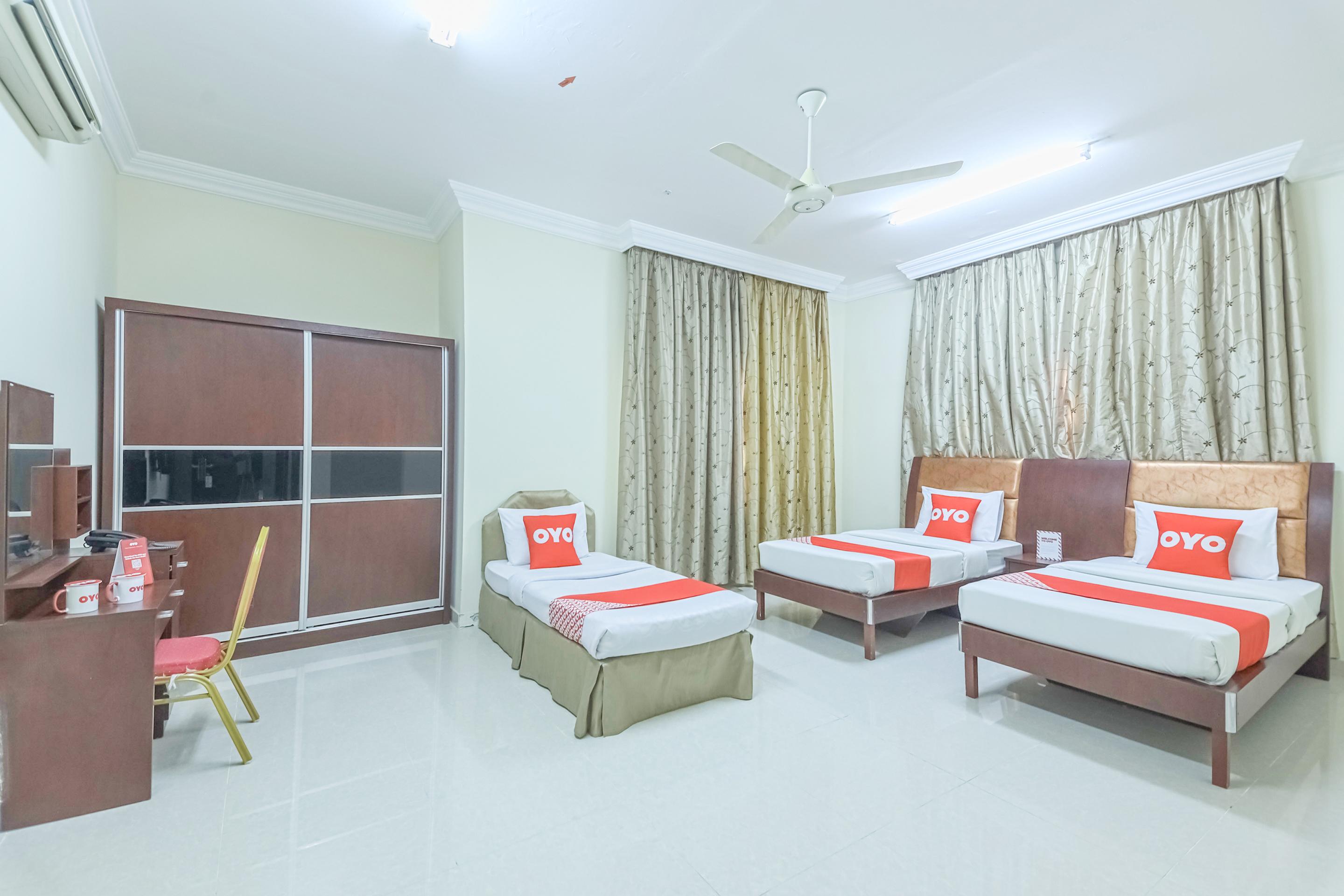 Super Oyo 111 Al Thabit Hotel Sur Exterior photo