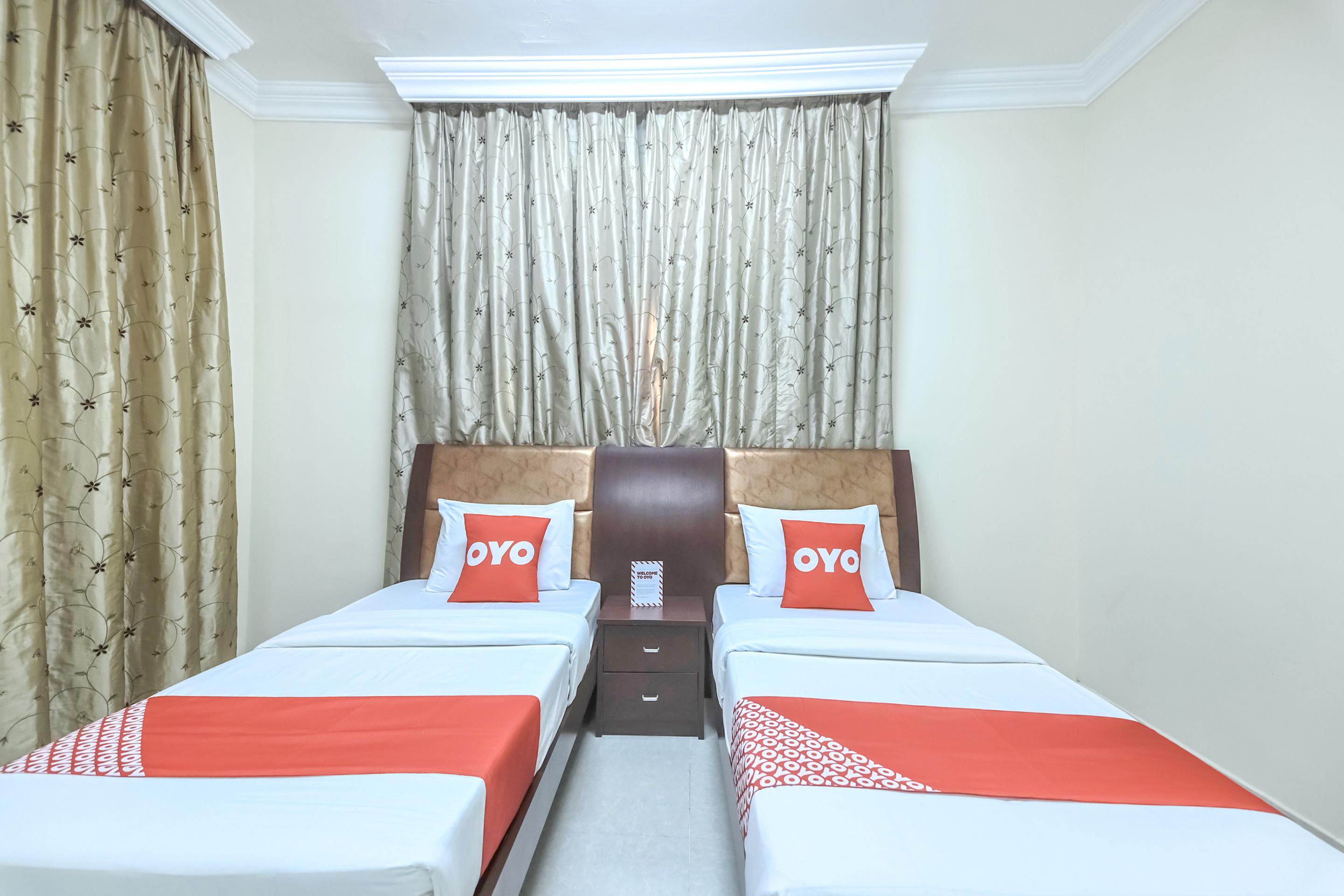 Super Oyo 111 Al Thabit Hotel Sur Exterior photo