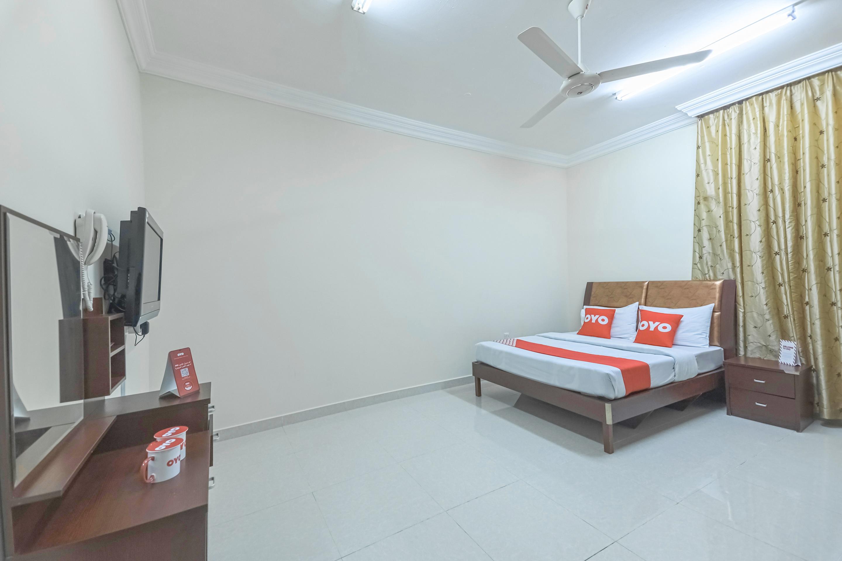 Super Oyo 111 Al Thabit Hotel Sur Exterior photo