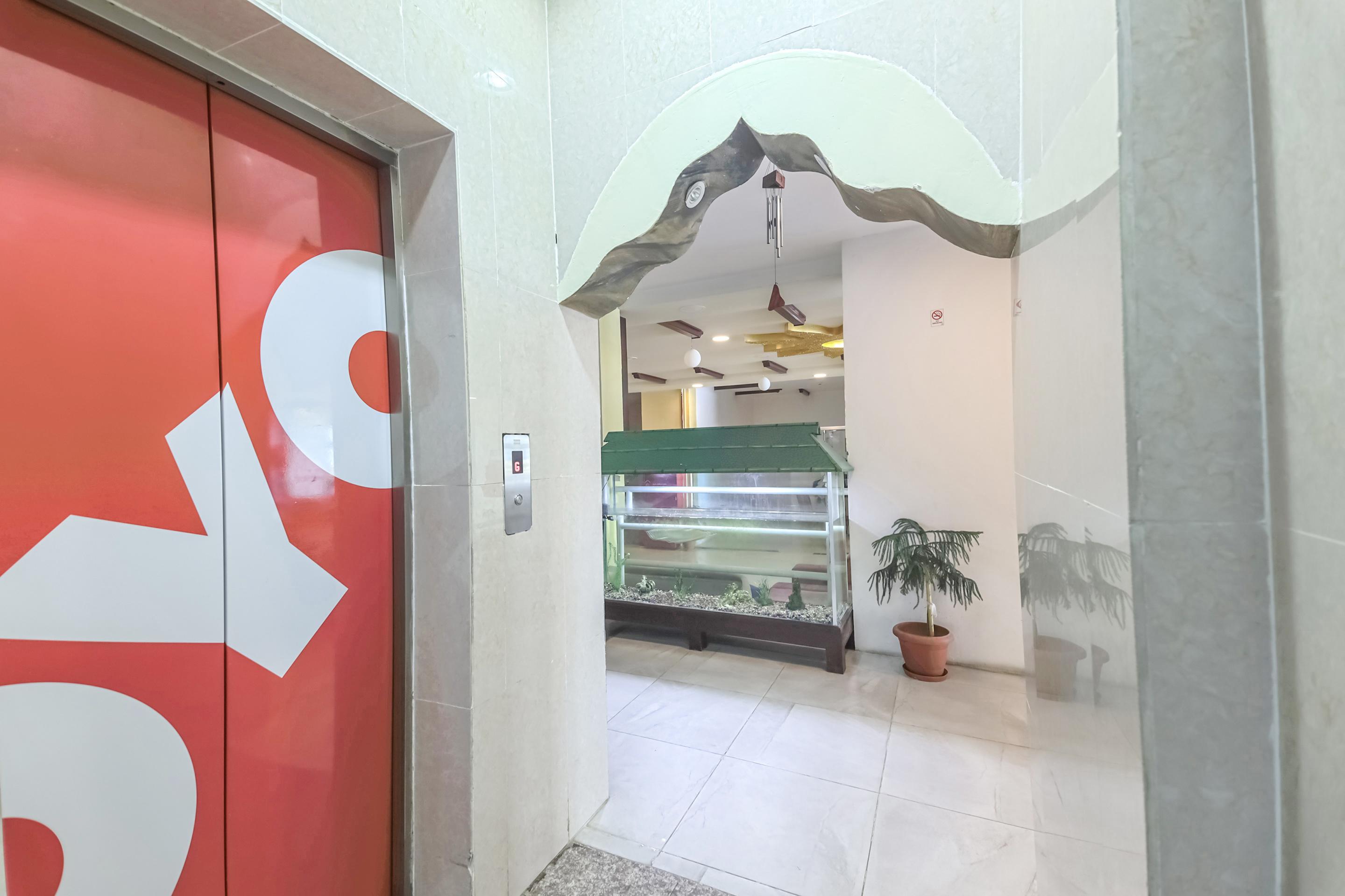 Super Oyo 111 Al Thabit Hotel Sur Exterior photo